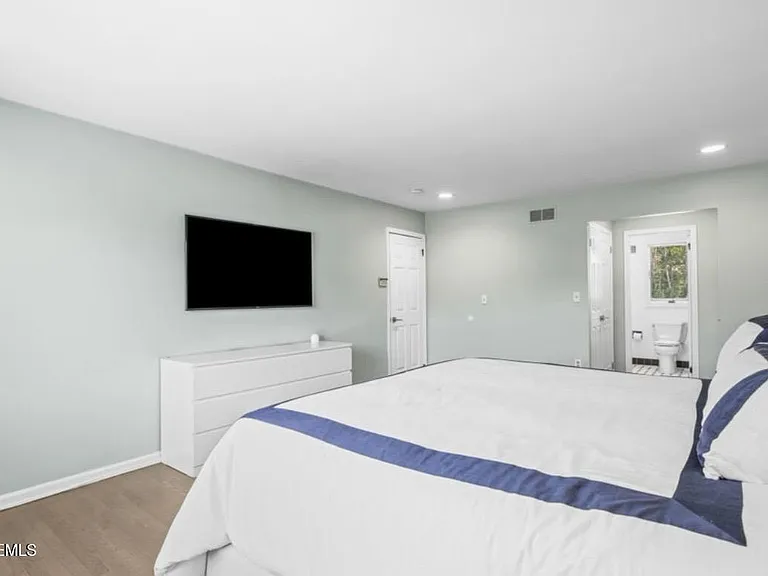 16 Bridle Dr — Photo 34