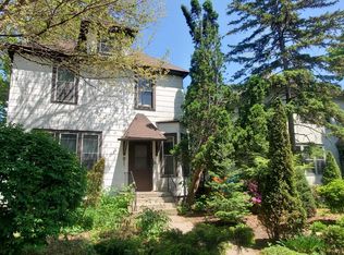 1215 8th St SE, Minneapolis, MN 55414