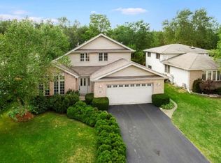 116 Lake Hill Dr, Steger, IL 60475