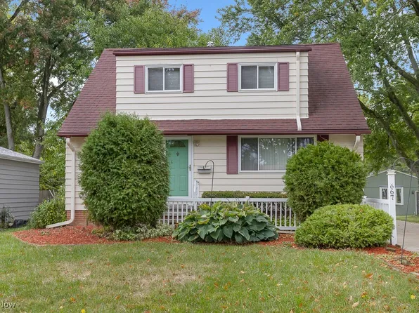 667 Wesley Dr, Berea, OH 44017