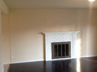3862 E Ashcroft Ave, Fresno, CA 93726