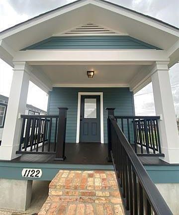 2nd image of 1122 9th St