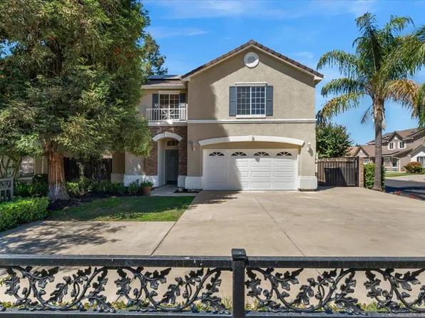 1922 Backowski Ave, Clovis, CA 93611