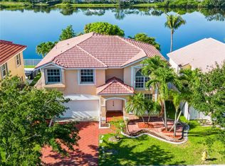 13808 NW 22nd St, Sunrise, FL 33323