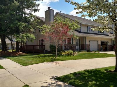 17527 Parkwood Unit A, Spring Lake, MI, 49456