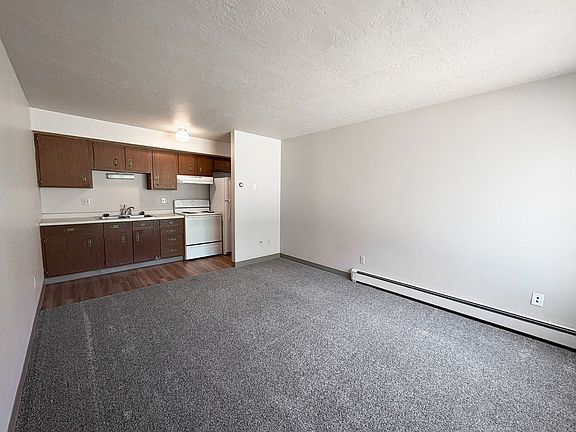 5th image of 2015 8th St NW #2