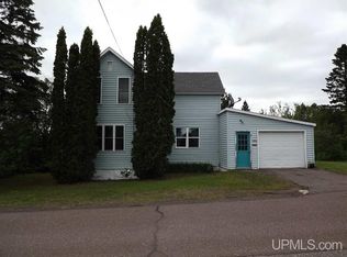 24956 Chestnut St, Calumet, MI 49913