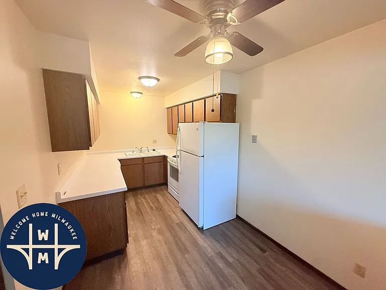 8223 W Oklahoma Ave #1 — Photo 2