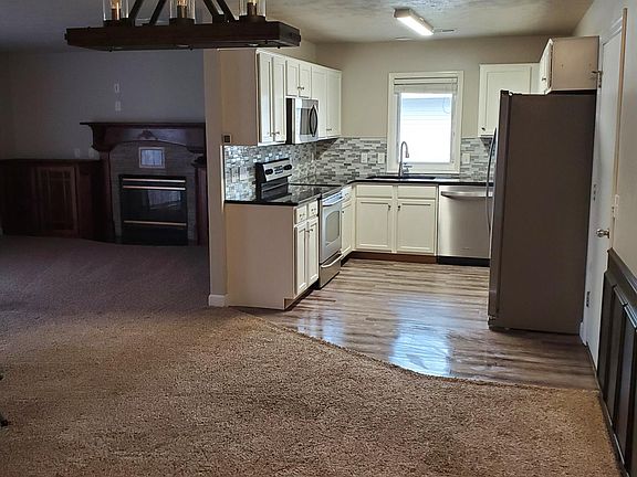 3rd image of 308 W Adams St