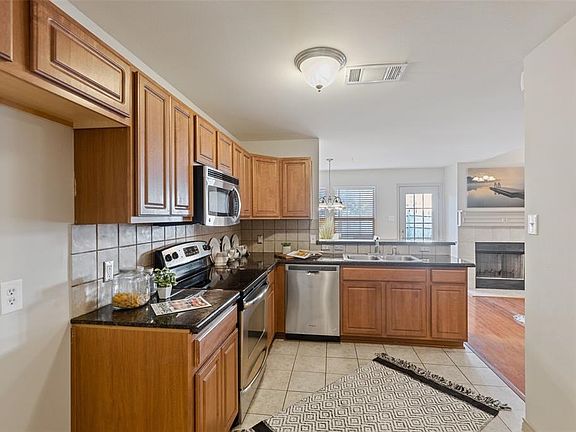 2nd image of 12638 Oceanside Dr