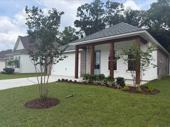 36244 Belle Parc Ave, Geismar, LA 70734