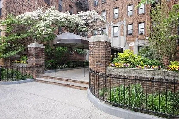 Rented by Morgan Rose Realty LLC | media 3