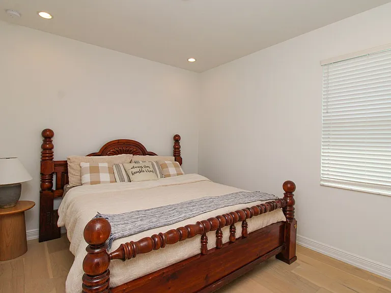 9241 Cayman Dr — Photo 10