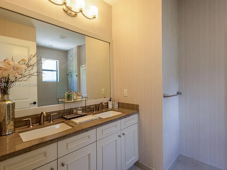 9602 W 35th Ln — Photo 10