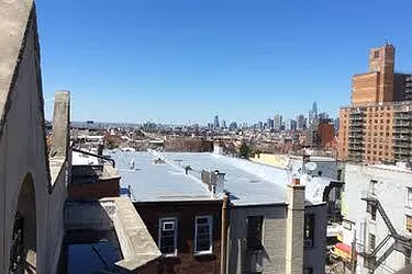 Sold by Avenue Sotheby's International Realty