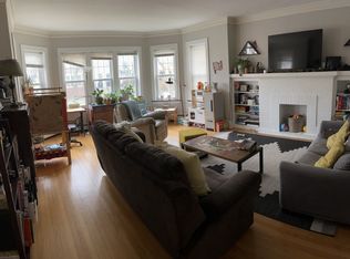 1408 W Warner Ave #1W, Chicago, IL 60613