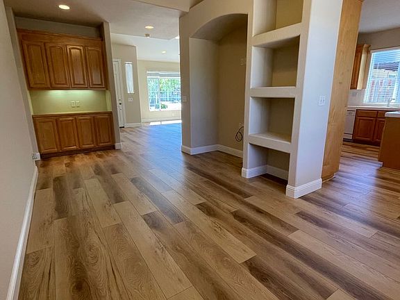 5th image of 1020 White Cloud Dr