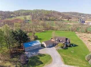 5 Bachman Ln, Easton, PA 18042
