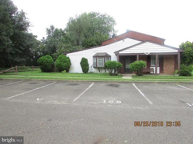 2nd image of 166 Rockland Dr