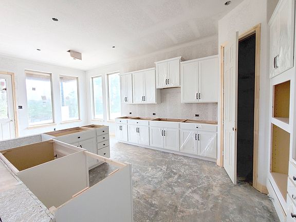 5th image of 8215 Barristan Bluffs Ct