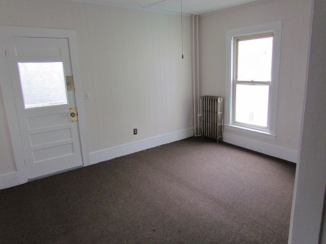 Building Photo 3
