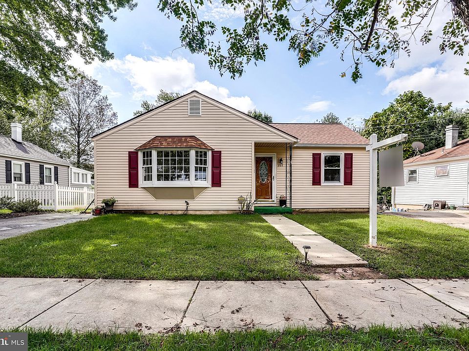 1st image of 707 Crabb Ave