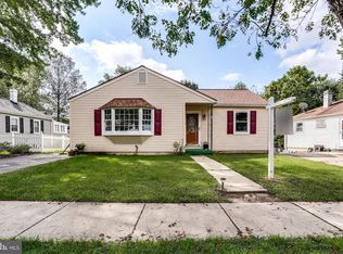 707 Crabb Ave, Rockville, MD 20850