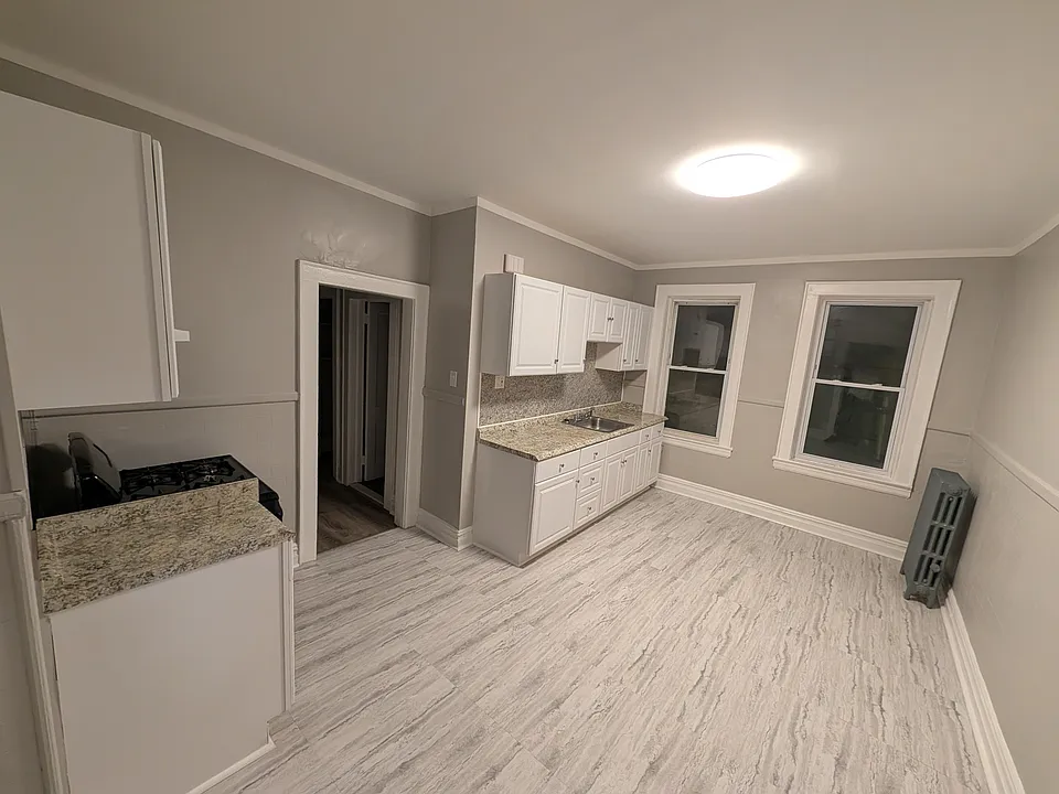 116 Harper Ave #1