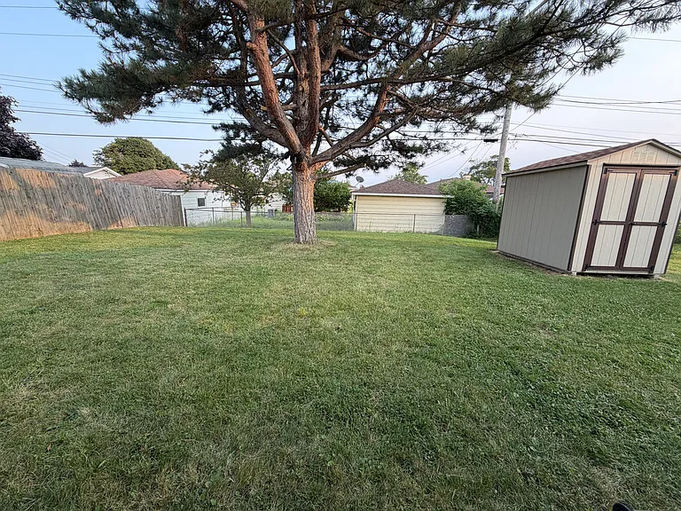 201 Crandon Blvd — Photo 12