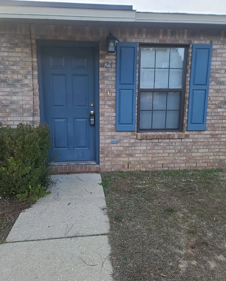 124 Patton Street — Photo 1