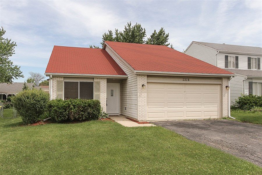 1st image of 2326 Cambridge Ln