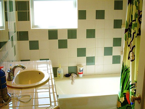 Beautifully Remodeled baths!