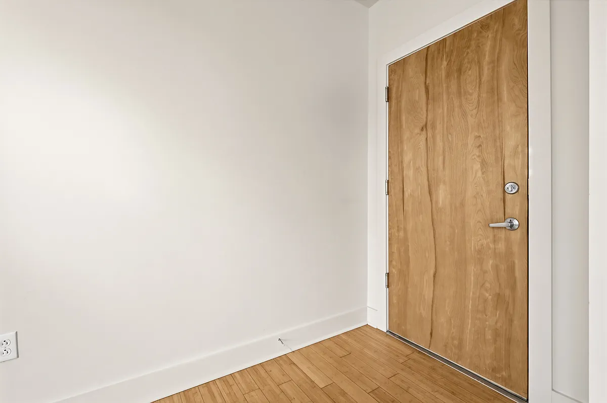 1 bed, $2,030 — Photo 3