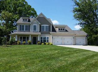 7009 Friar Tuck Ln, Mint Hill, NC 28227