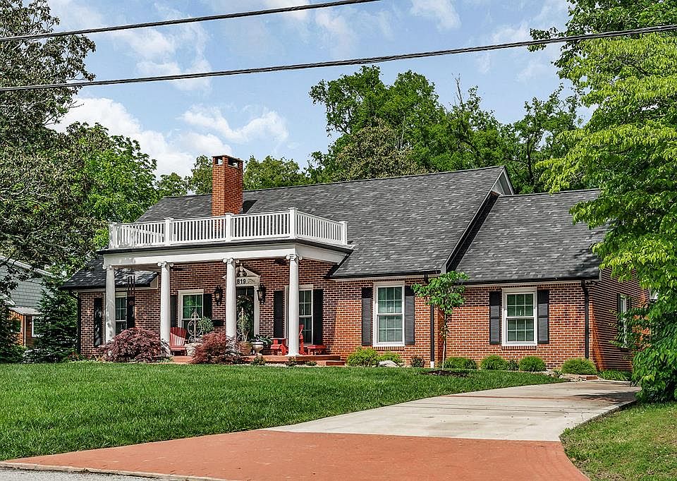 1st image of 819 N Jefferson Ave