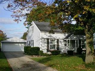 292 Hedstrom Dr, Amherst, NY 14226