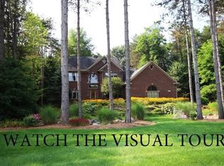 4271 Eucalyptus Way, Pinckney, MI