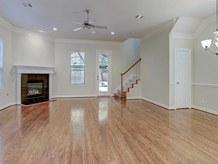 7604 Janak Dr — Photo 10