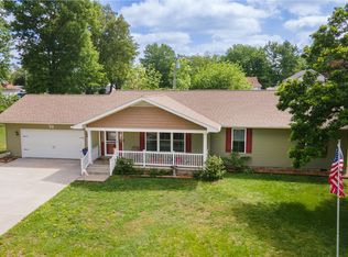 707 S Sunny Slope St, West Frankfort, IL 62896
