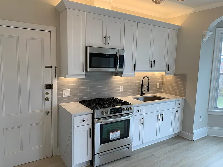 58 N Bridge St #1 — Photo 8
