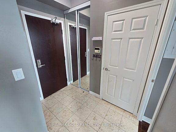 2nd image of 208 Enfield Pl #3808