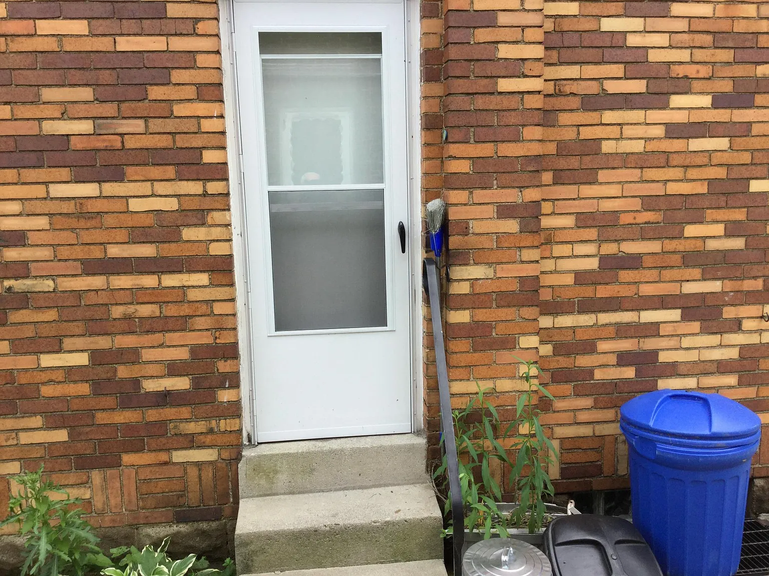 2848 Beechwood Blvd photo 1