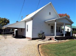 502 N 2nd St, Owensville, IN 47665