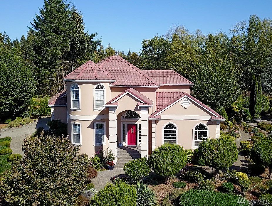 1st image of 6706 Macintosh Ct SE