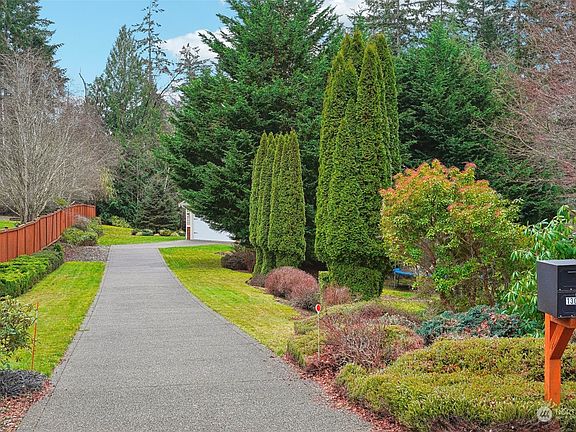 3rd image of 13002 97th Avenue NW