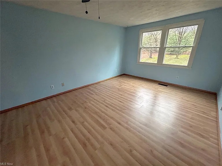 535 Willow Dr SE #1 — Photo 7
