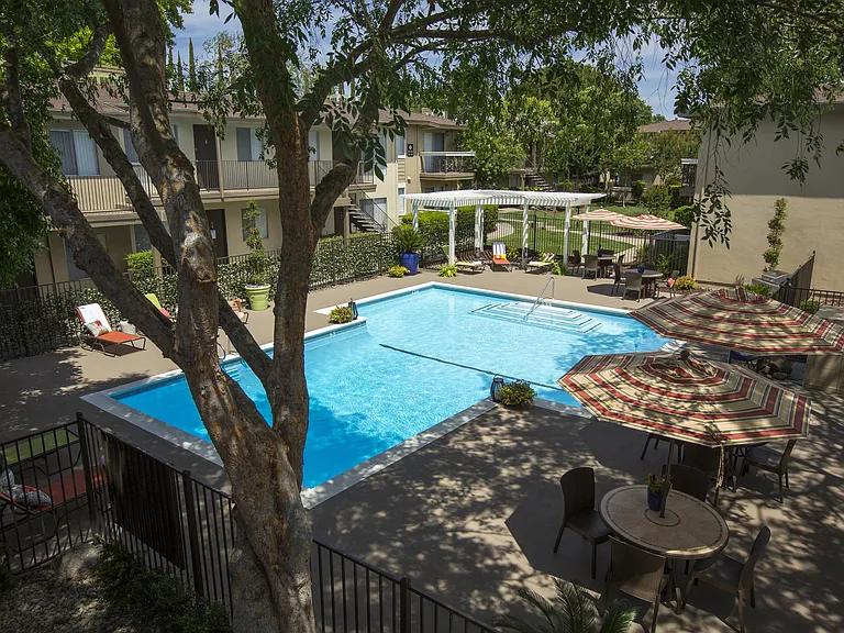 Abby Creek Apartments — Photo 10