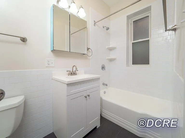 1311 W Winnemac Ave #2 — Photo 18
