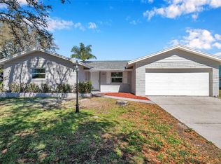 120 Valley Cir, Brandon, FL 33510