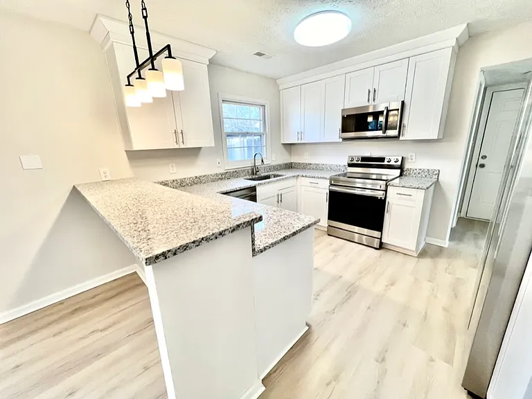 17 Sandy Lake Dr — Photo 8